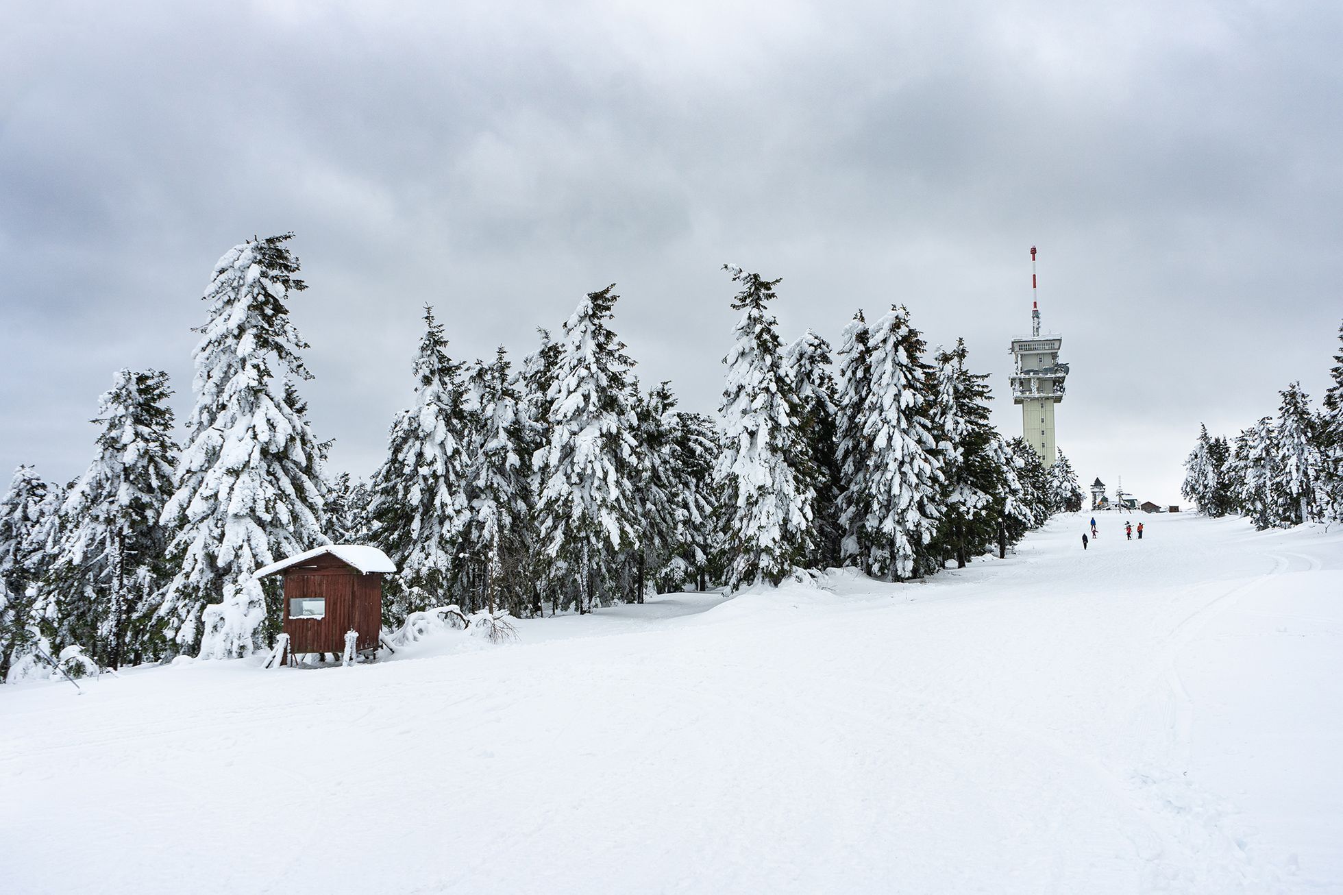 Koronavirus, leden 2021 - prázdné sjezdovky v Krušných horách, Klínovec