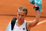 Ruská tenistka Světlana Kuzněcovová se loučí po porážce od Italky Sary Erraniové.
