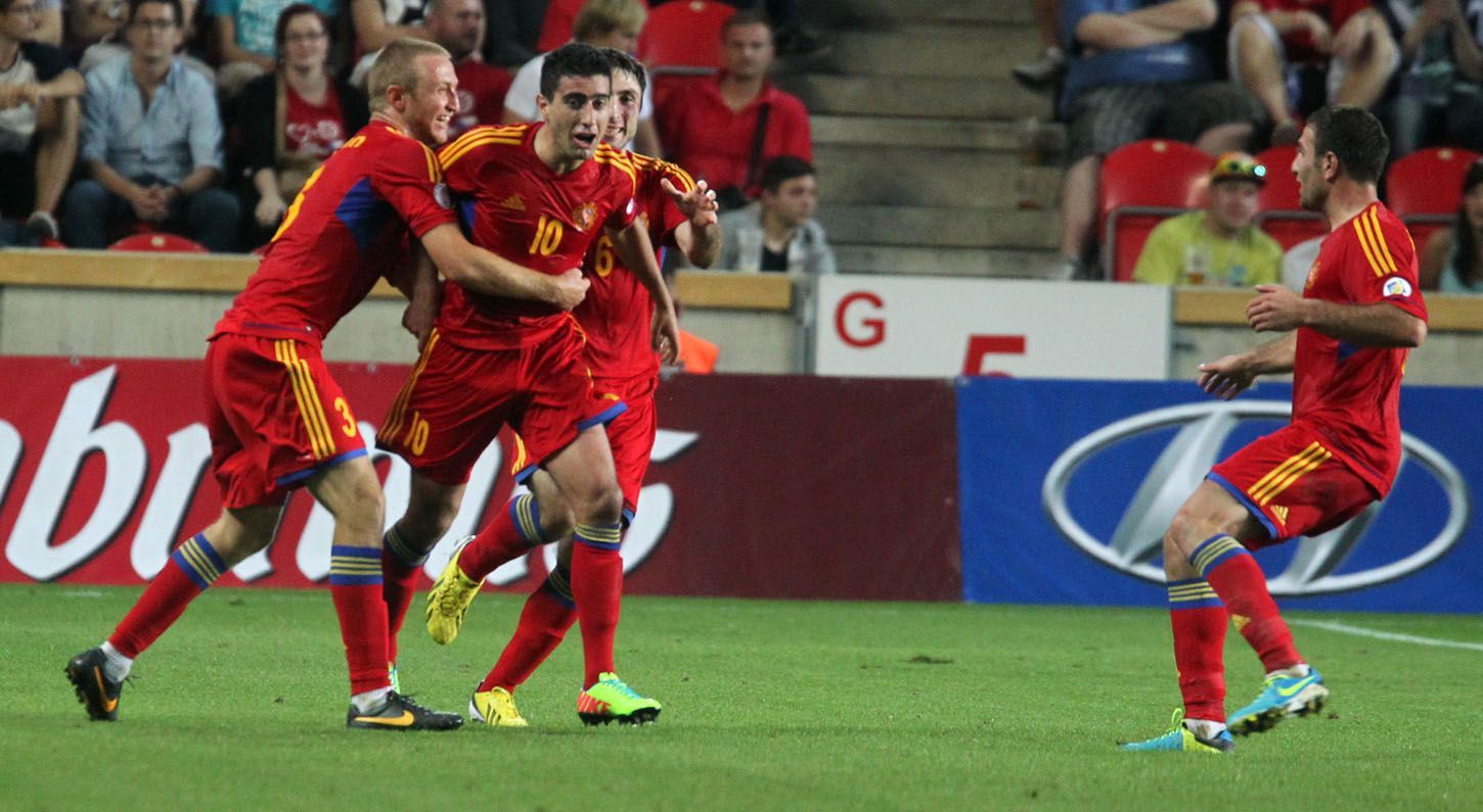 Fotbal, kvalifikace MS, Česko - Arménie: Gevorg Ghazaryan (10) slaví gól