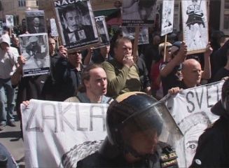 Anarchisté se střetli s neonacisty