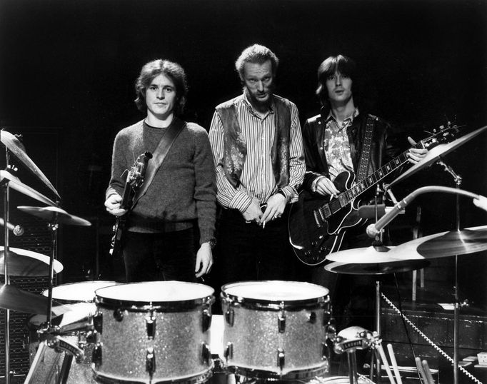 Kapela Cream v 60. letech: basista Jack Bruce, bubeník Ginger Baker a Eric Clapton.