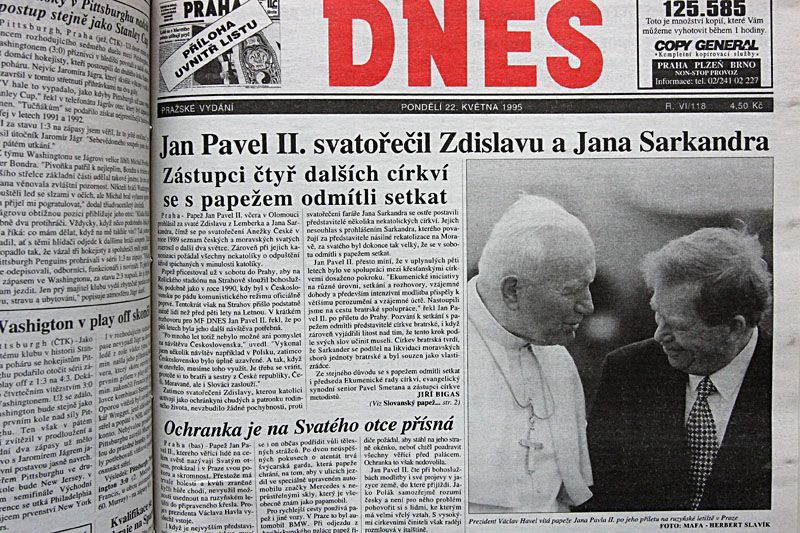 Návštěvy papeže v novinách