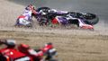 Pád Johanna Zarca na Ducati ve VC Británie MotoGP 2022