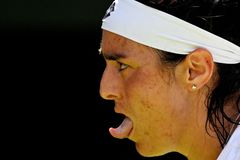 Džabúrová si zahraje o trofej s Rybakinovou. Češka je mezi juniorkami v semifinále