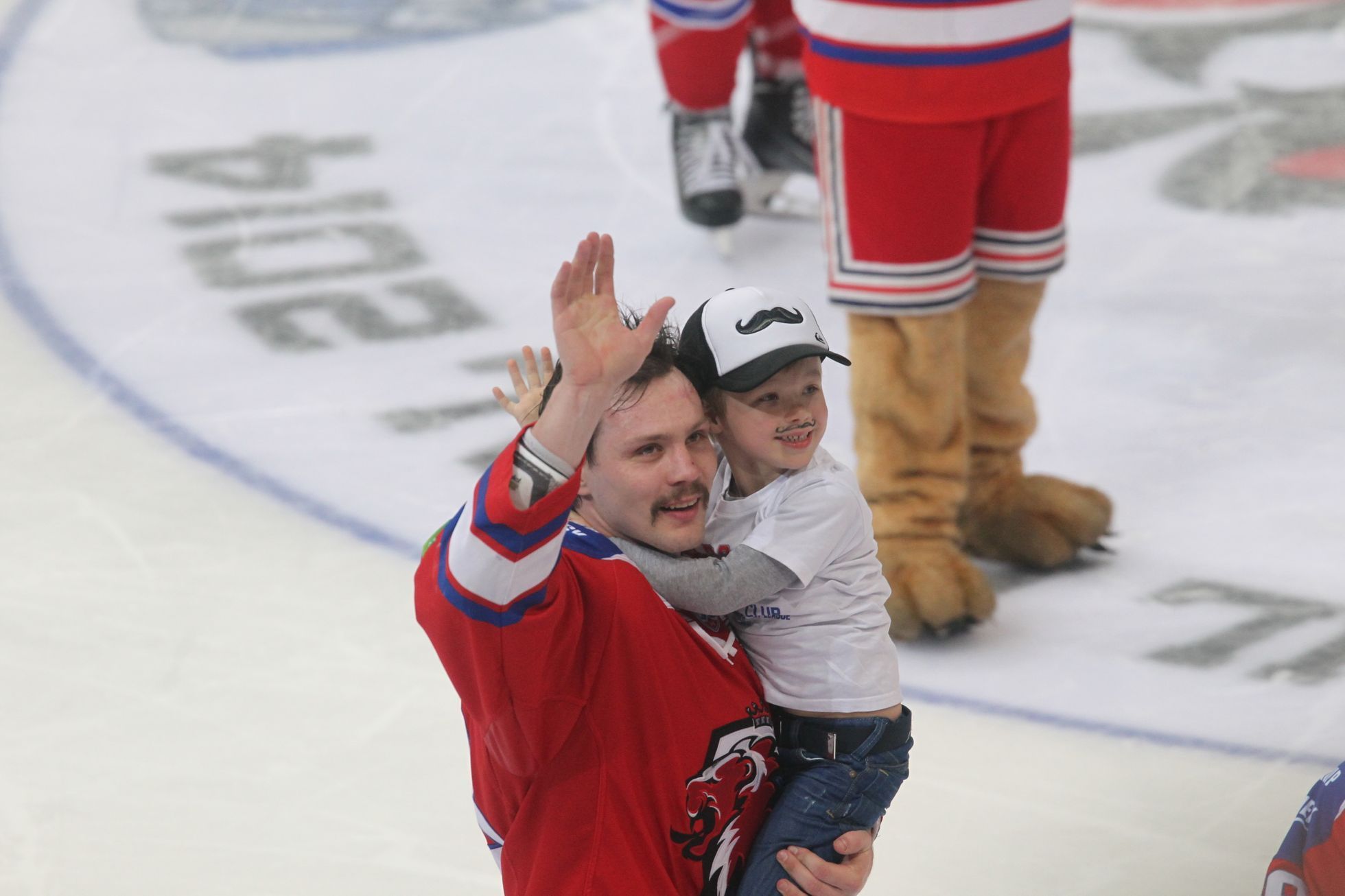 KHL, 6. finále, Lev-Magnitogorsk: Ondřej Němec se synem