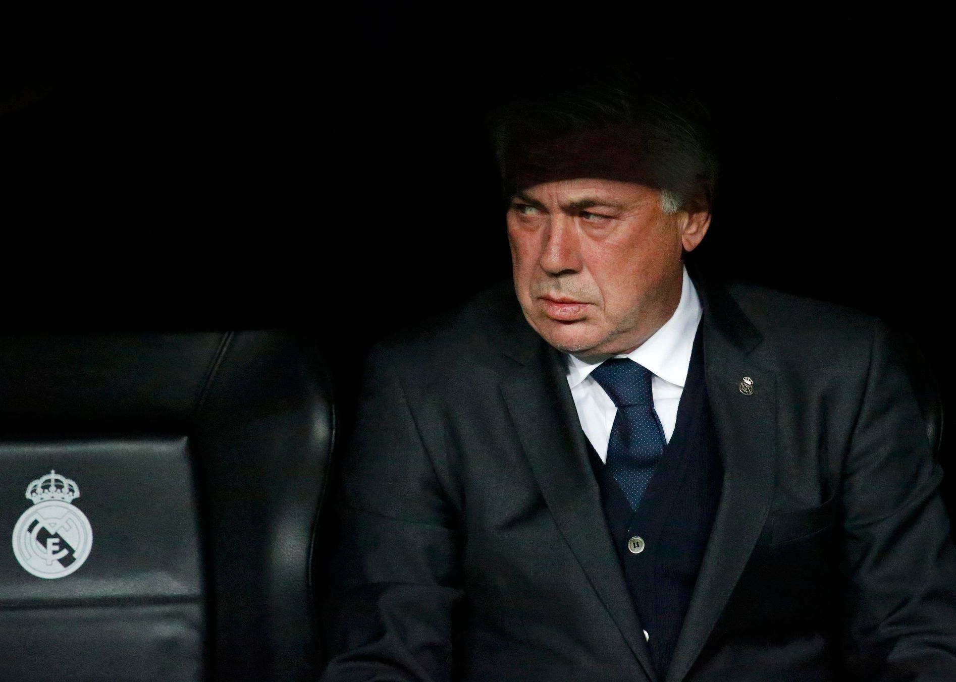 Trenér Realu Madrid Carlo Ancelotti v utkání Ligy mistrů proti Schalke