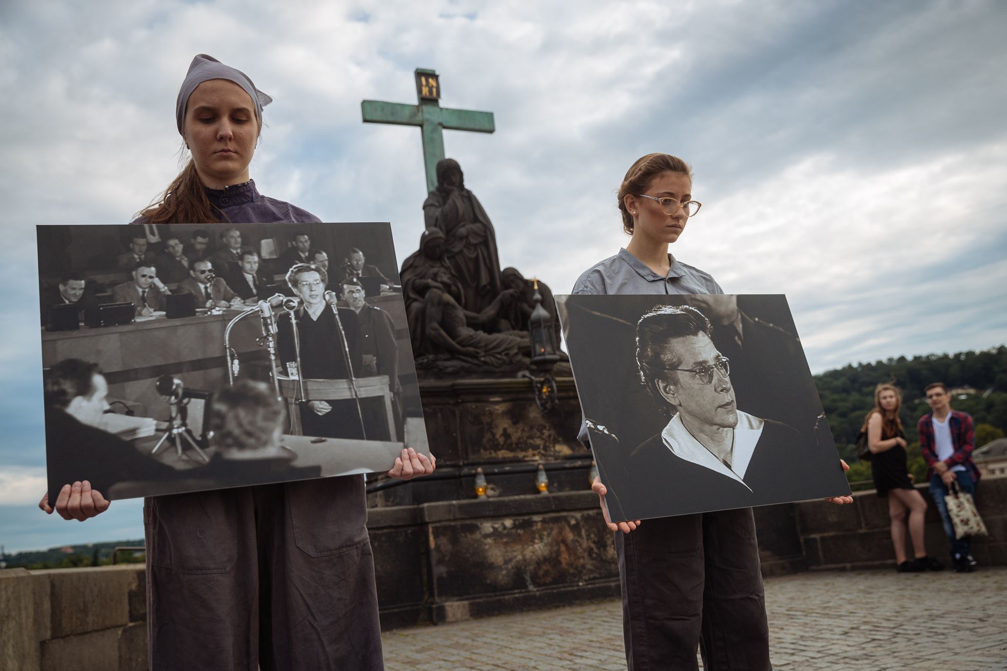 Příběhy bezpráví, Člověk v tísni, Milada Horáková, Karlův most, happening
