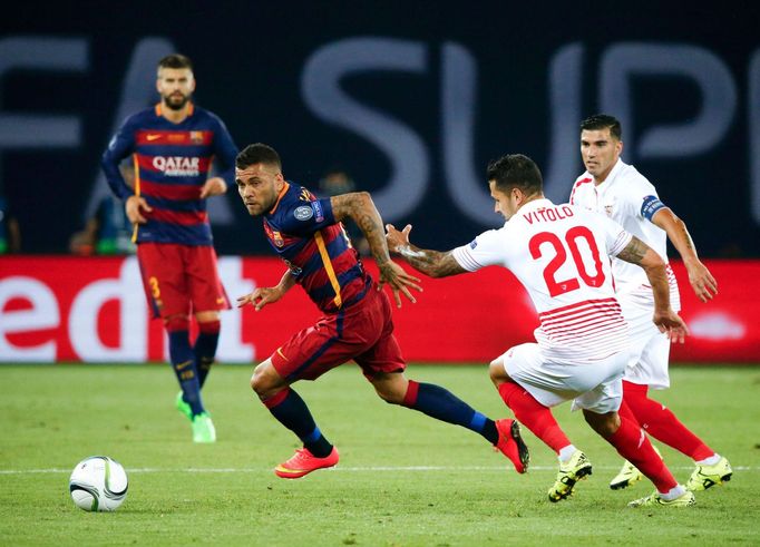 Evropský superpohár, Barcelona-Sevilla: Daniel Alvés - Vitolo (20)