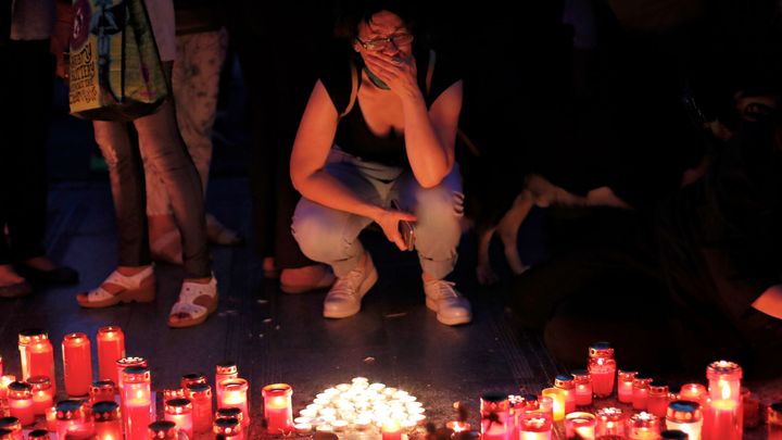 Rumunsko po vraždách dvou dívek zavede doživotí za znásilnění dětí a mladistvých