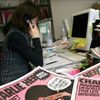 Novinářka v redakci týdeníku Charlie Hebdo