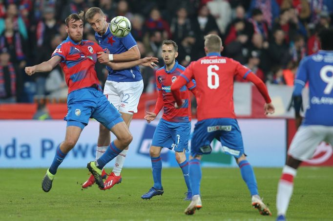 Tomáš Chorý a Tomáš Souček v zápase první ligy Plzeň - Slavia.