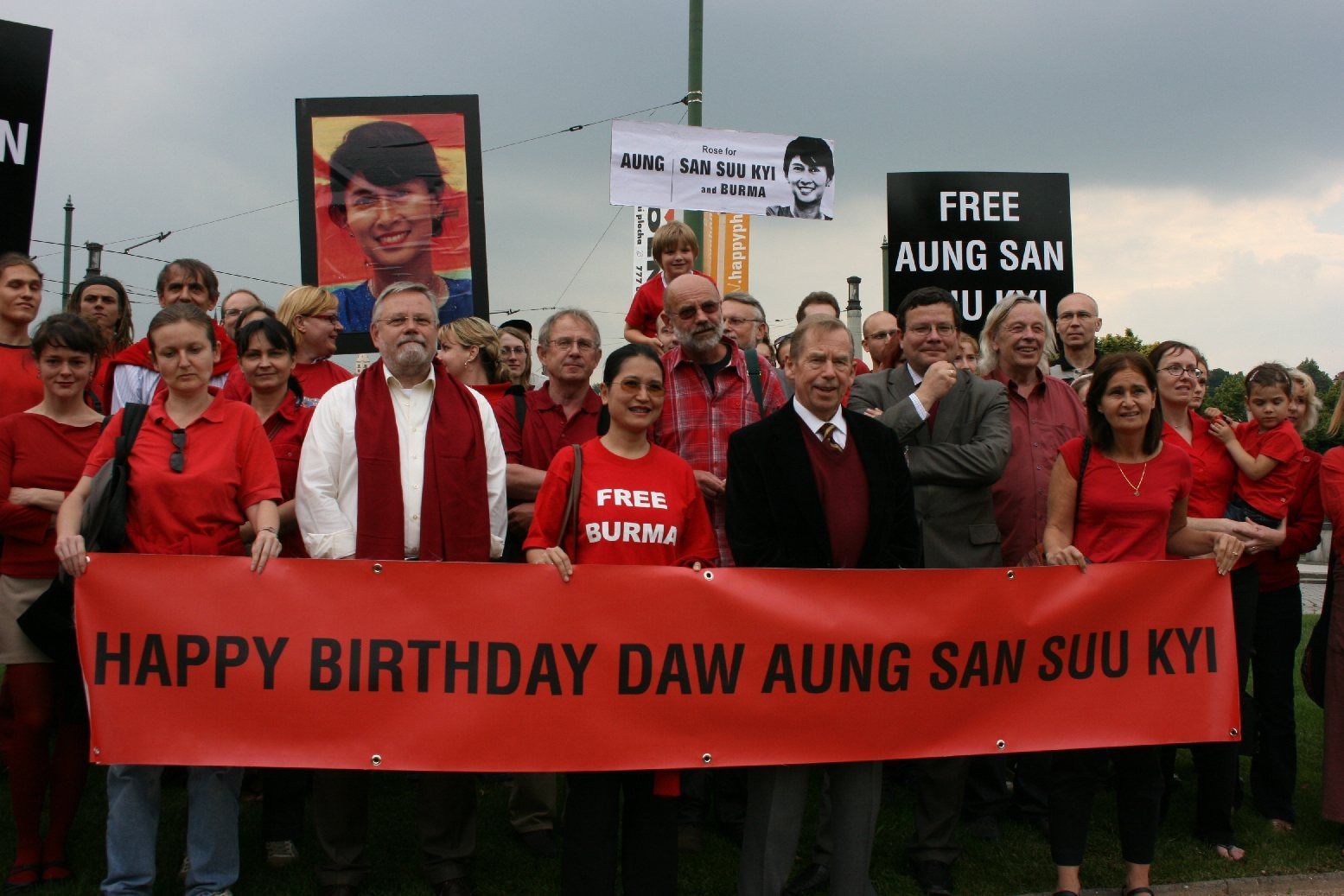 Burma - Suu Kyi birthday marked in Prague