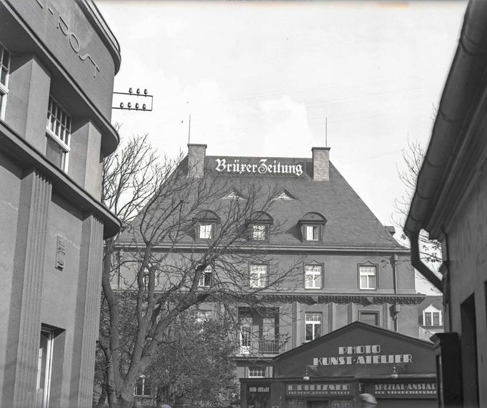 Ukázka z výstavy "Panoráma starého Mostecka", kterou až do konce března roku 2022 veřejnosti prezentuje Oblastní muzeum a galerie v Mostě.