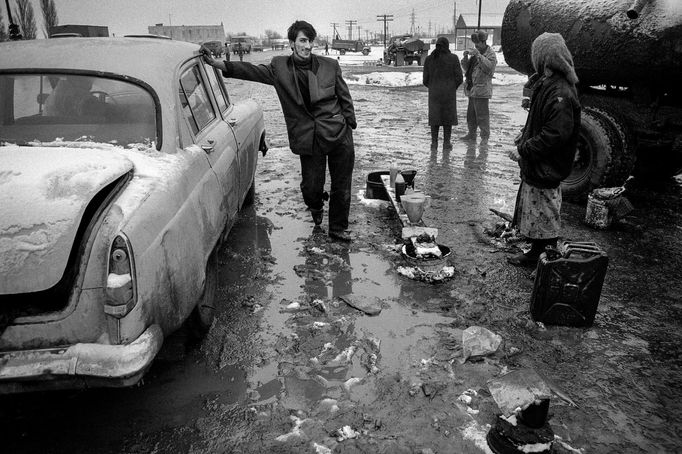 Mariusz Forecki: Prach. Ukázky fotografií z výstavy v pražské galerii 400 ASA