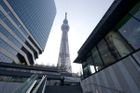 Zatím druhou nejvyšší stavbou na světě a nejvyšší stavbou svého druhu je telekomunikační věž Tokyo Sky Tree (Tokio, 634 metrů). Autoři projektu museli do zadání zakomponovat hned několik požadavků, a to například futuristický vzhled nebo odolnost vůči přírodním jevům.