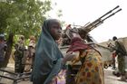 Sebevražedná atentátnice zabila na tržnici v Nigérii 15 lidí