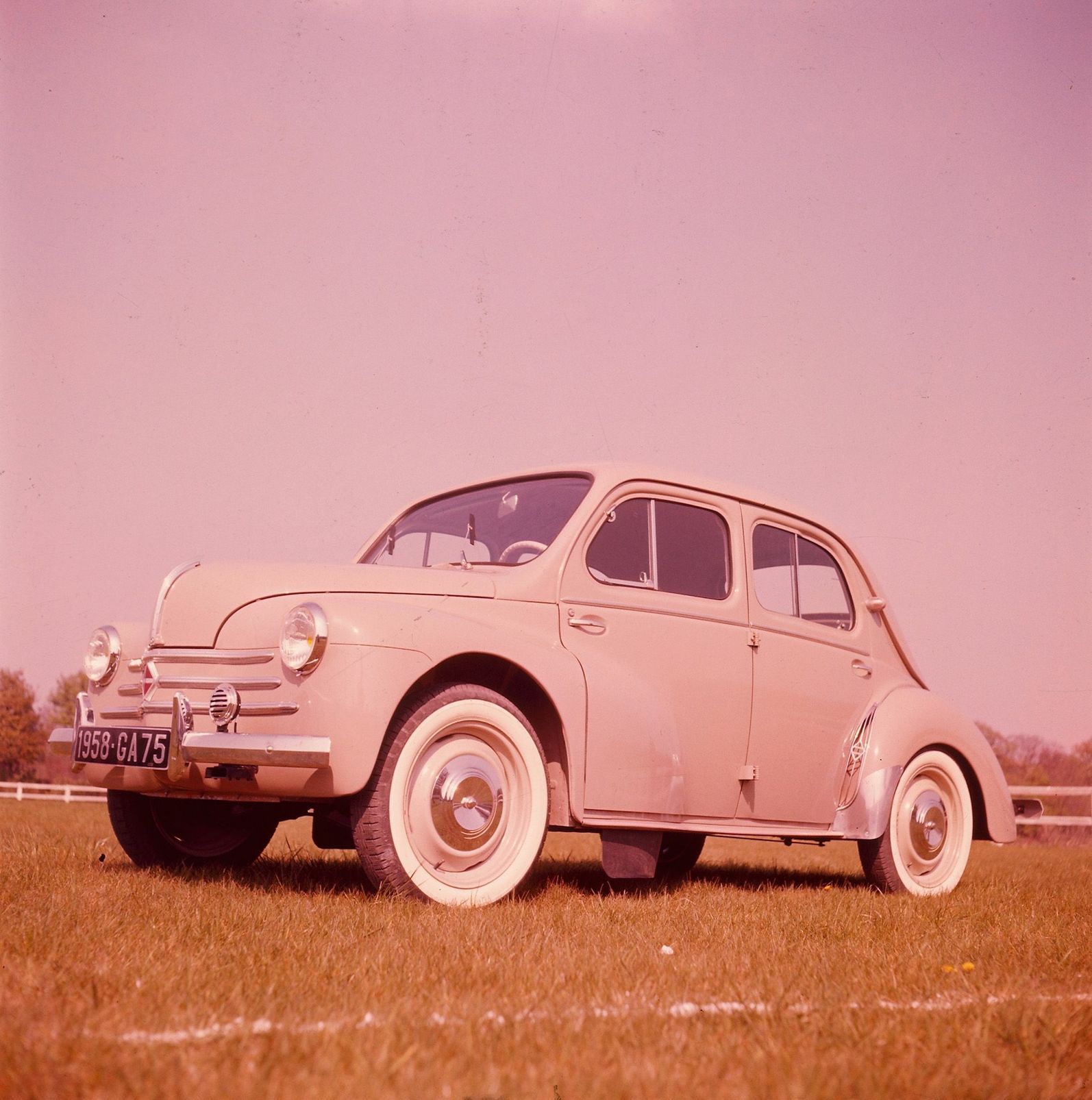 Renault 4CV