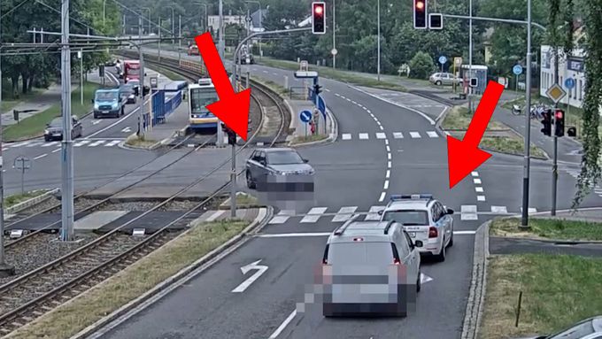Řidička v Ostravě přejela na křižovatce do protisměru