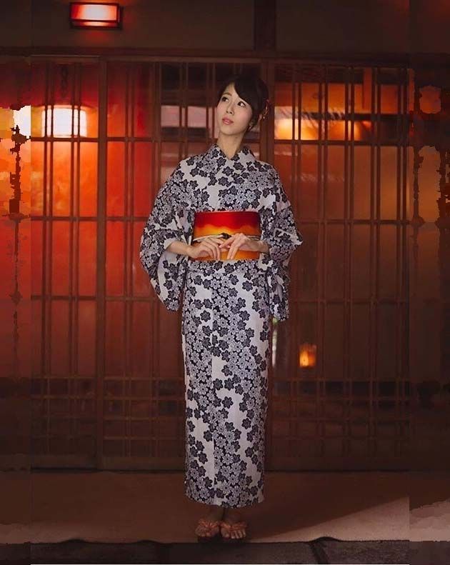 Závodní královny  z japonského šampionátu sportovních vozů Super GT