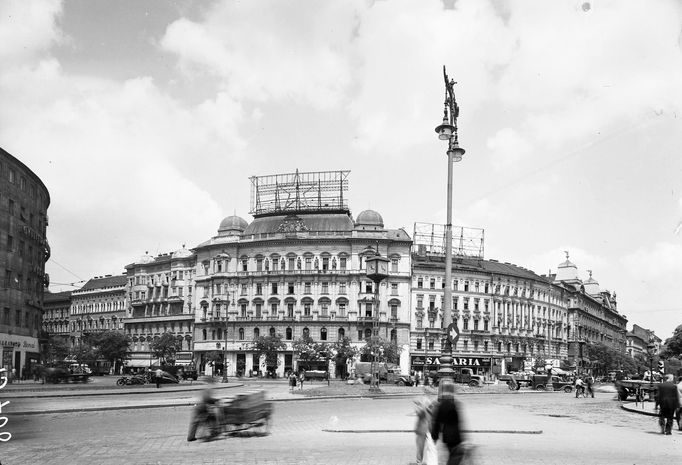 Dobová momentka z Budapešti. Rok 1953