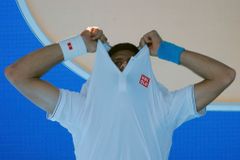 Prvotřídní senzace! Uzbek Istomin na Australian Open po pěti hodinách vyřadil Djokoviče