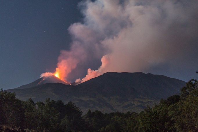 Erupce italské sopky Etna v srpnu 2018.