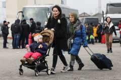 Firmy se chystají zaměstnat Ukrajince. Příchod žen změní složení pracovního trhu