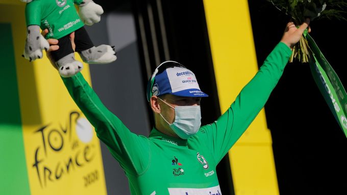 Sam Bennett v zeleném dresu na Tour de France.