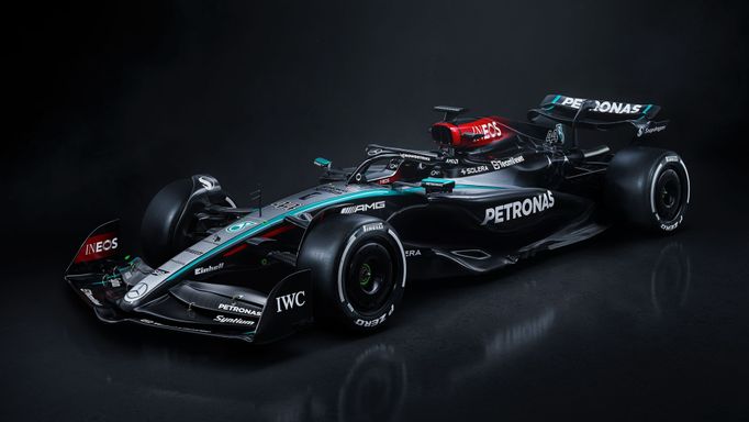 Mercedes-AMG F1 W15 E Performance