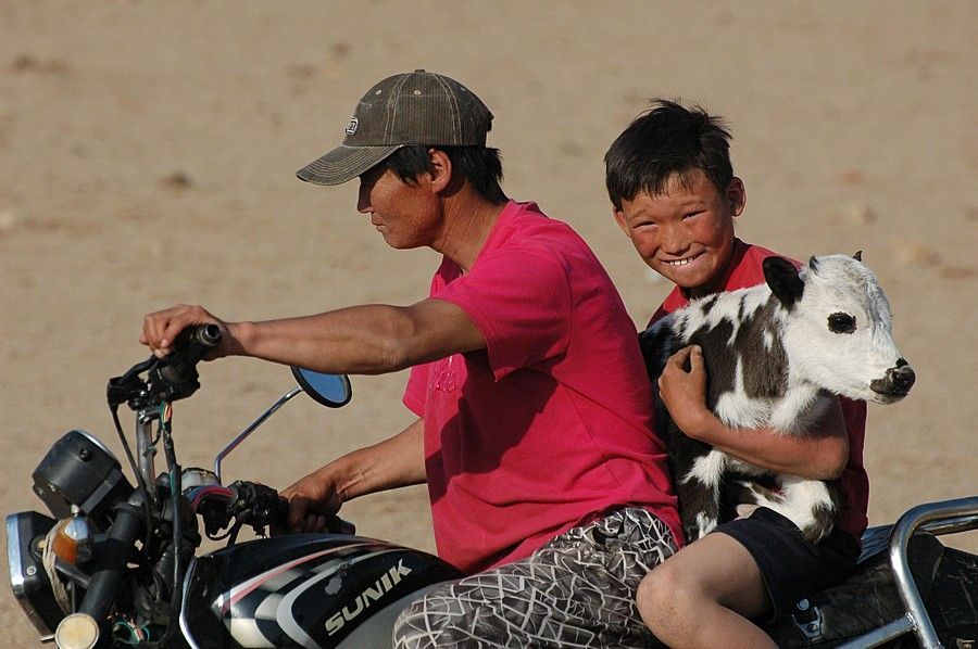 Mongolsko před volbami 2008