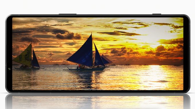 Mobilní telefon Sony Xperia 1V určený především pro fotografy, filmaře a audiofily.