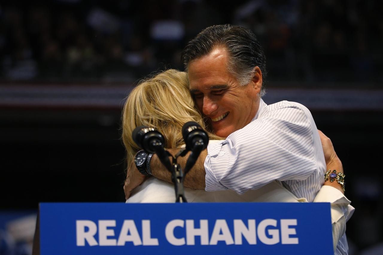 Na mítinku Mitta Romneyho v Manchesteru v New Hampshire
