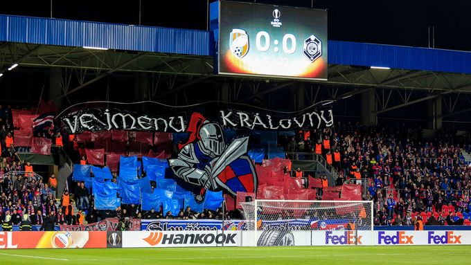 Plzeňští fanoušci pojali zápas s Luganem jako rytířský souboj. A hosté v něm byli na hlavu poraženi.