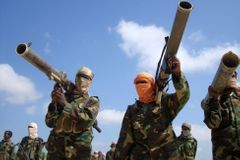 Mýtné, výpalné a roční daň. Část zahraniční pomoci pro Somálce končí u teroristů z hnutí Šabáb