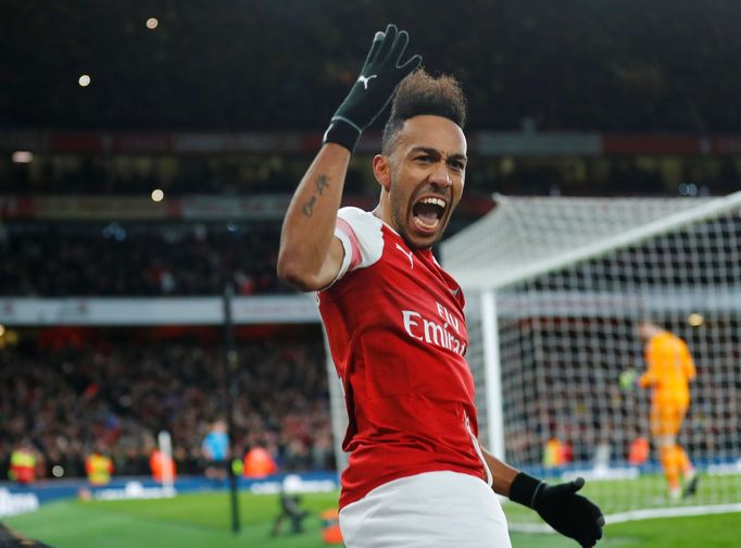 Soccer Football - Premier League - Arsenal v Manchester United - Emirates Stadium, London, Britain - March 10, 2019  Arsenal's Pierre-Emerick Aubameyang celebrates scorin