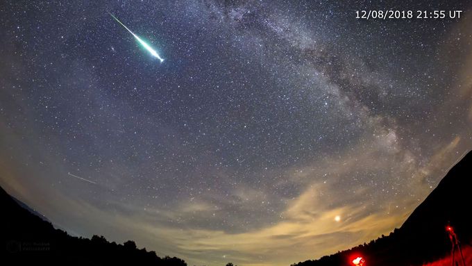 Na Slovensku letos spatřili nejjasnější meteor. Byl na nebi vidět přes hodinu.