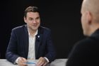 Vystoupení z NATO je šílenost. Z Bobošíkové jsem málem spadnul pod stůl, říká Macinka