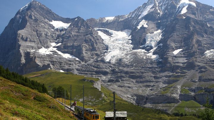 V Alpách zahynula Češka. Při pózování na fotografii uklouzla a zřítila se do srázu