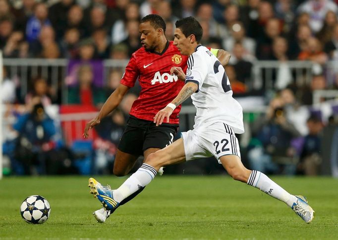 Liga mistrů: Real Madrid - Manchester United: Angel di Maria (22) - Patrice Evra