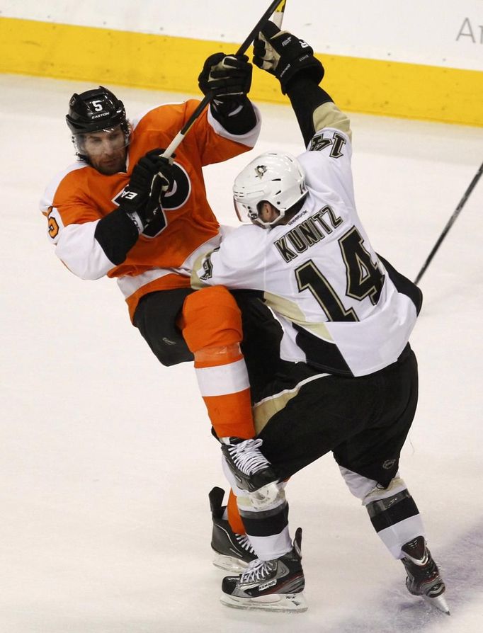 Philadelphia - Pittsburgh, 6. zápas (Chris Kunitz a Braydon Coburn)