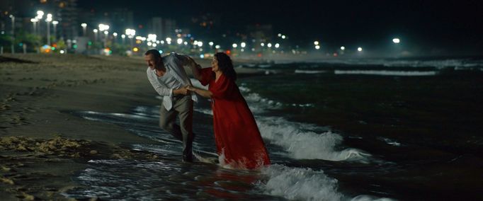 Martin Hofmann a Petra Polnišová v komedii Dream Team.