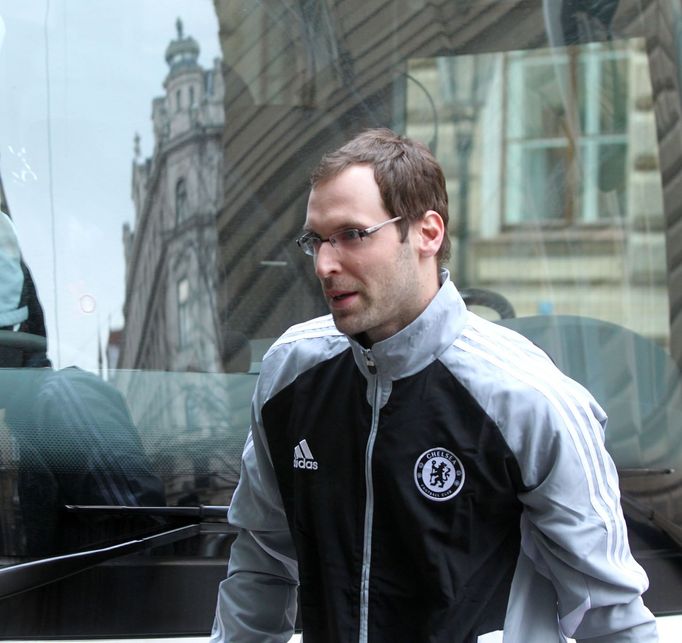 Chelsea přiletěla do Prahy: Petr Čech