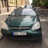 Vraky aut v ulicích Prahy