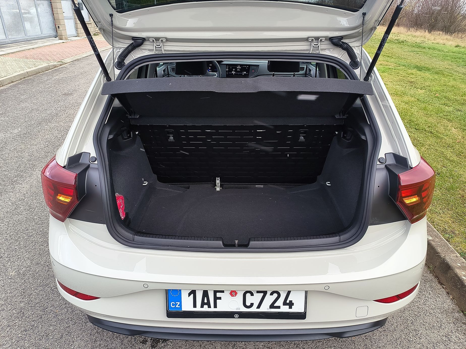 Volkswagen Polo Limited 2024