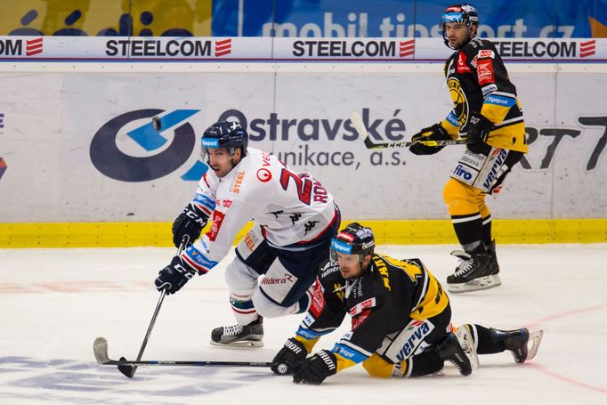 ELH, Vítkovice-Litvínov: Ondřej Roman (23) - Filip Pavlík (45)