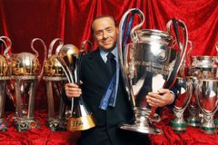 Berlusconi chystá novou vítěznou dynastii v třetiligovém klubu. K návratu láká i Kaká