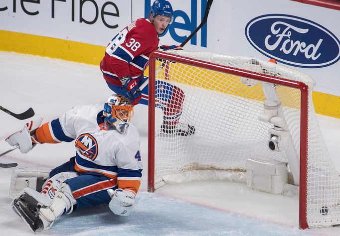 Nikita Ščerbak po jednom ze svých šesti gólů v zámořské NHL.