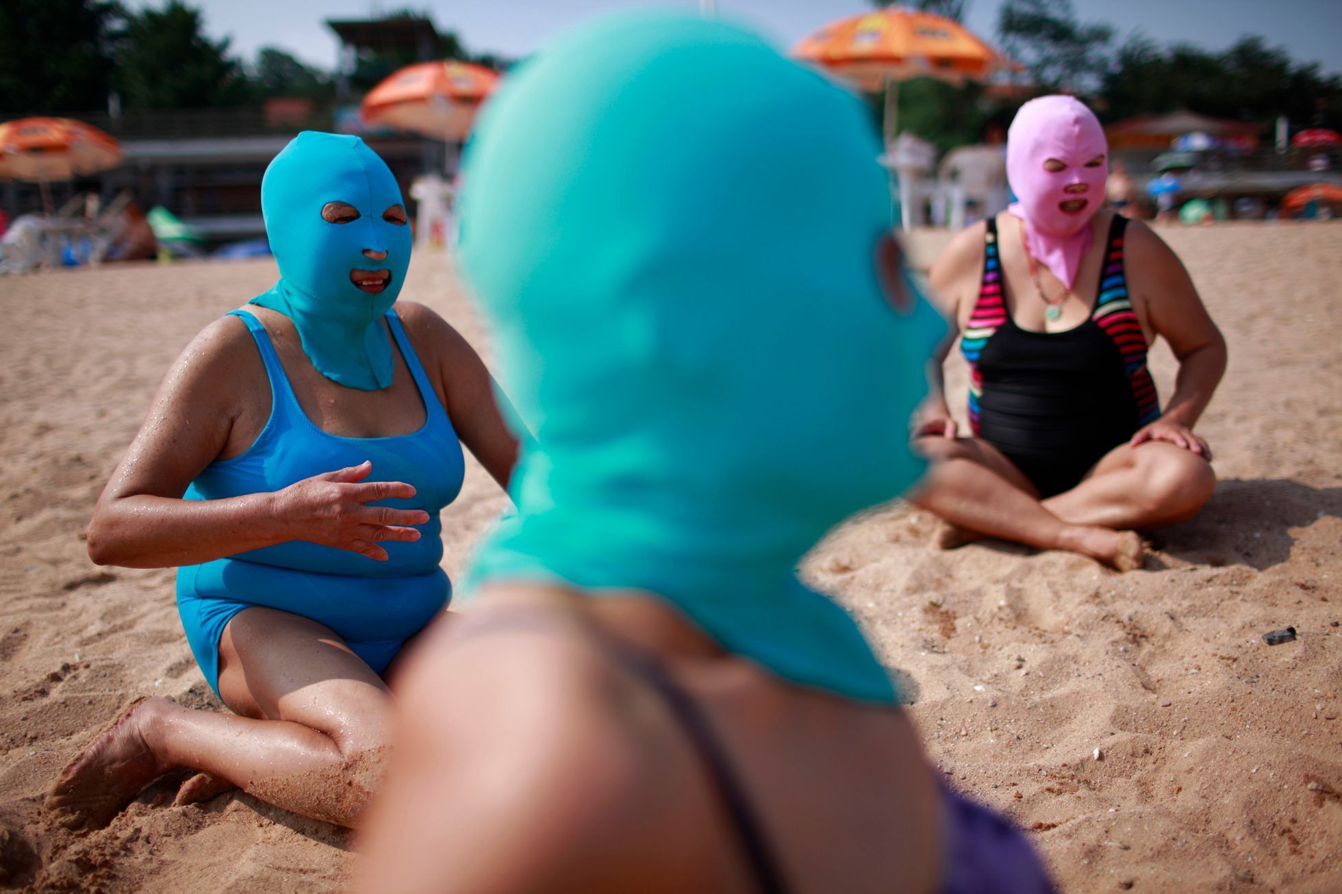 Facekini, plavky, kukla, ochrana obličeje