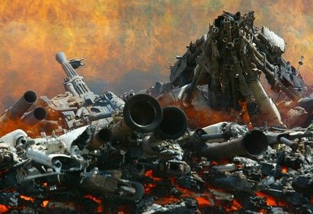 Kambodža pálila zbraně