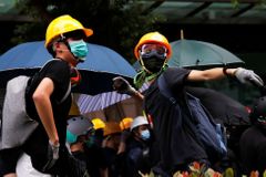 Máte chybné názory na Hongkong. Čínská ambasáda kritizuje české politiky